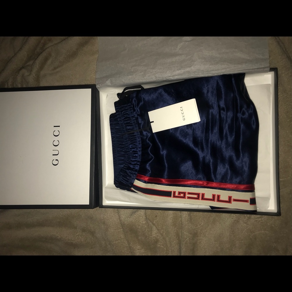 Gucci - Picture 3 of 3